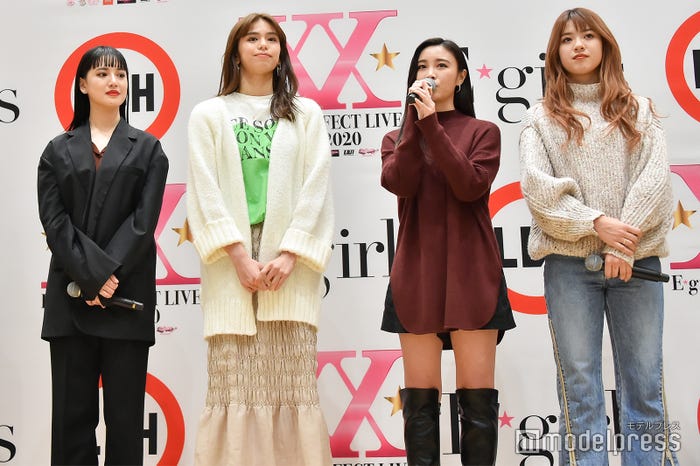 藤井夏恋、佐藤晴美、鷲尾伶菜、武部柚那(C)モデルプレス