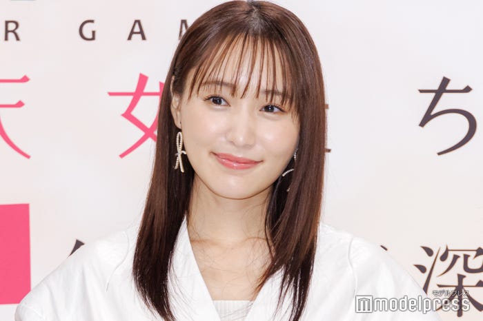 菅井友香(C)モデルプレス