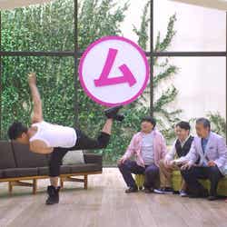 (左から)武井壮、日村勇紀、設楽統、高田純次、佐々木希/「かけ放題」篇