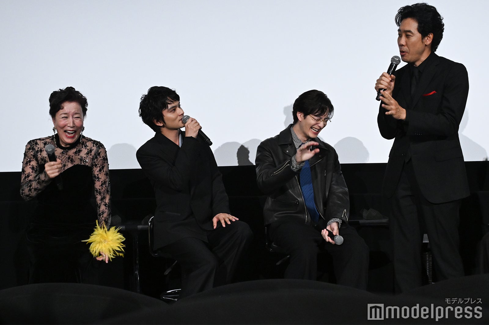 高畑淳子、北村匠海、岡田将生、弘中綾香アナから呼び捨てされ立ち上がる大泉洋（C）モデルプレス