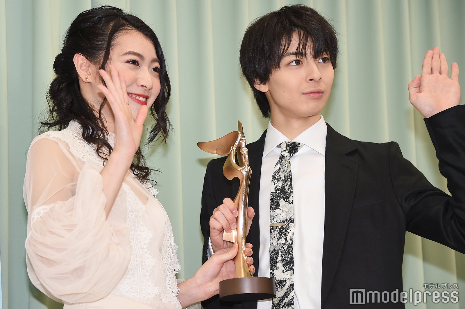 安田聖愛、高杉真宙（C）モデルプレス