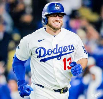 ドジャース マンシーが確信の1号ソロ！大谷翔平に2点目をプレゼント 本人も確信歩き、右翼手も追うのをやめる完璧な一撃