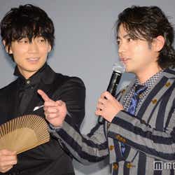 モデルプレス - 綾野剛、“親友すぎる”山田孝之との以心伝心ゲームに苦戦