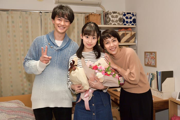 (左から)山本直寛、井本彩花、木村佳乃(画像提供:テレビ朝日)