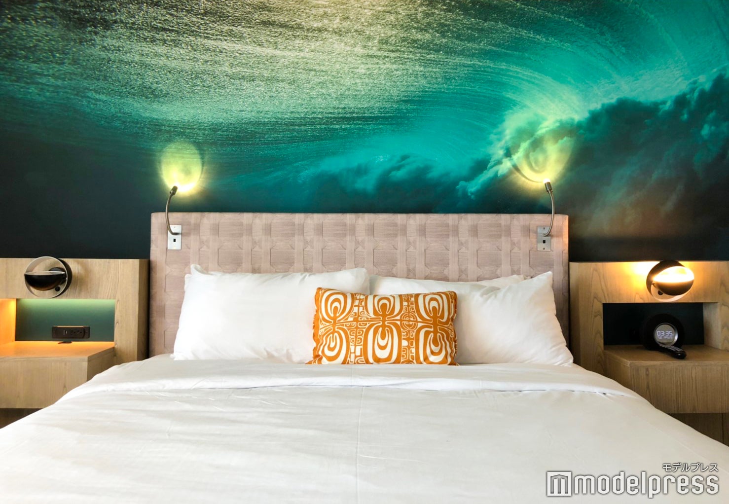 （C）モデルプレス