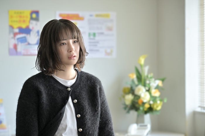 広瀬すず「クジャクのダンス、誰が見た?」第8話(C)TBS