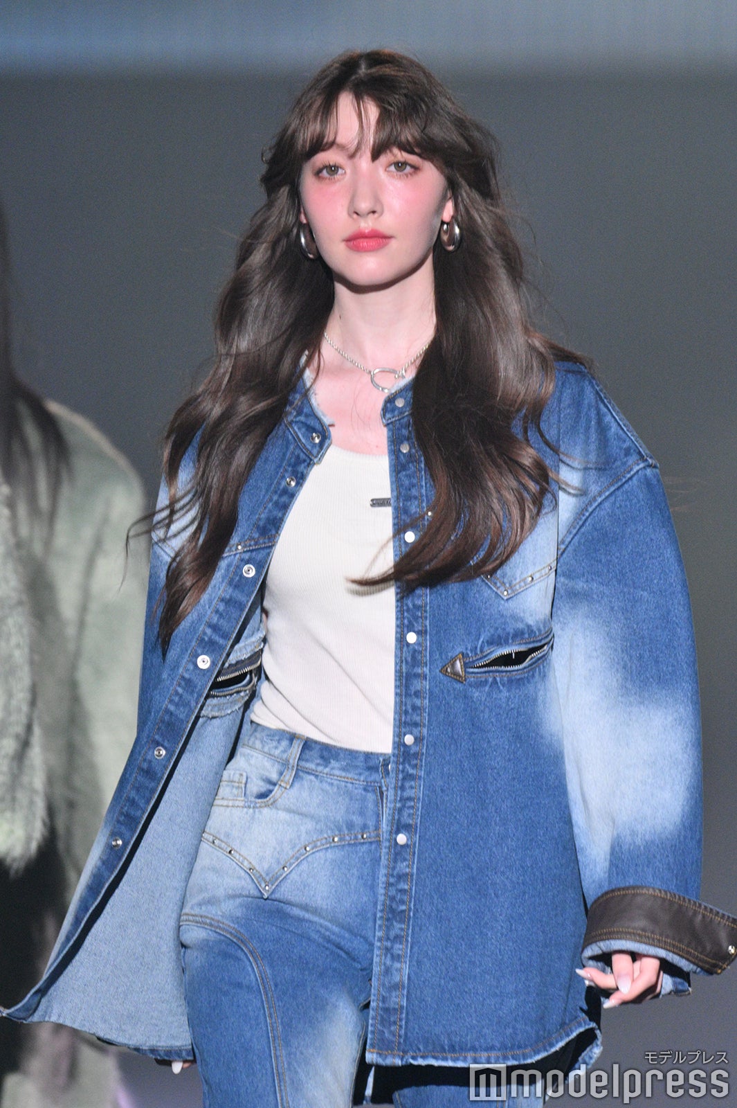 （C）モデルプレス