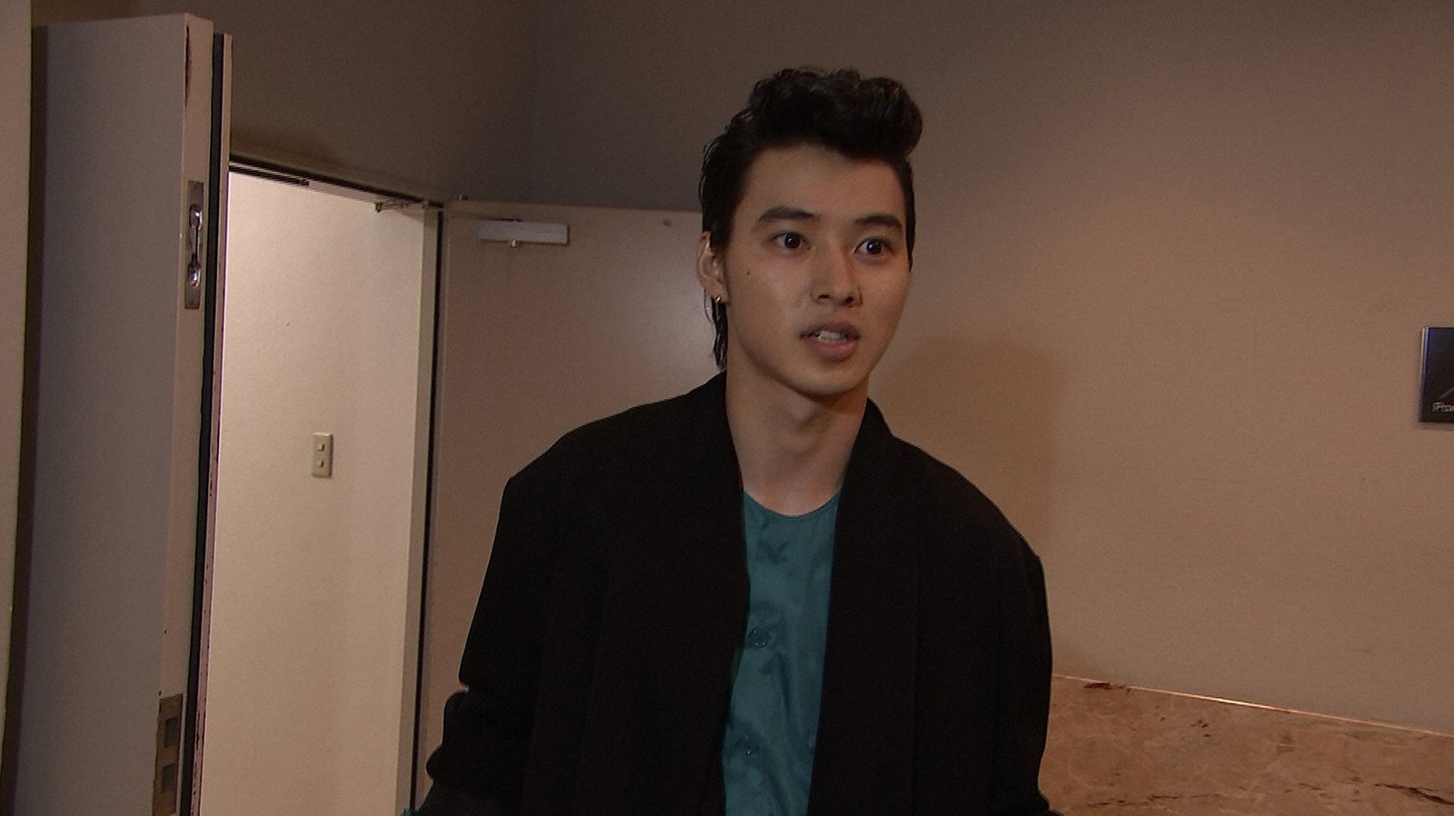 山崎賢人、出演作を見た家族の反応は？サッカー少年だった秘蔵映像も