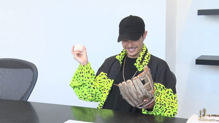 『今市隆二の草野球チームを作ろう!~チームロゴ決定編~』より(画像提供:LDH JAPAN)