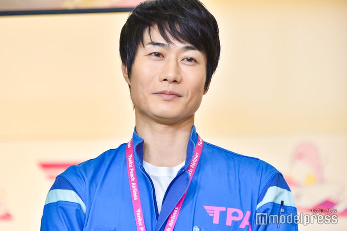 戸次重幸(C)モデルプレス