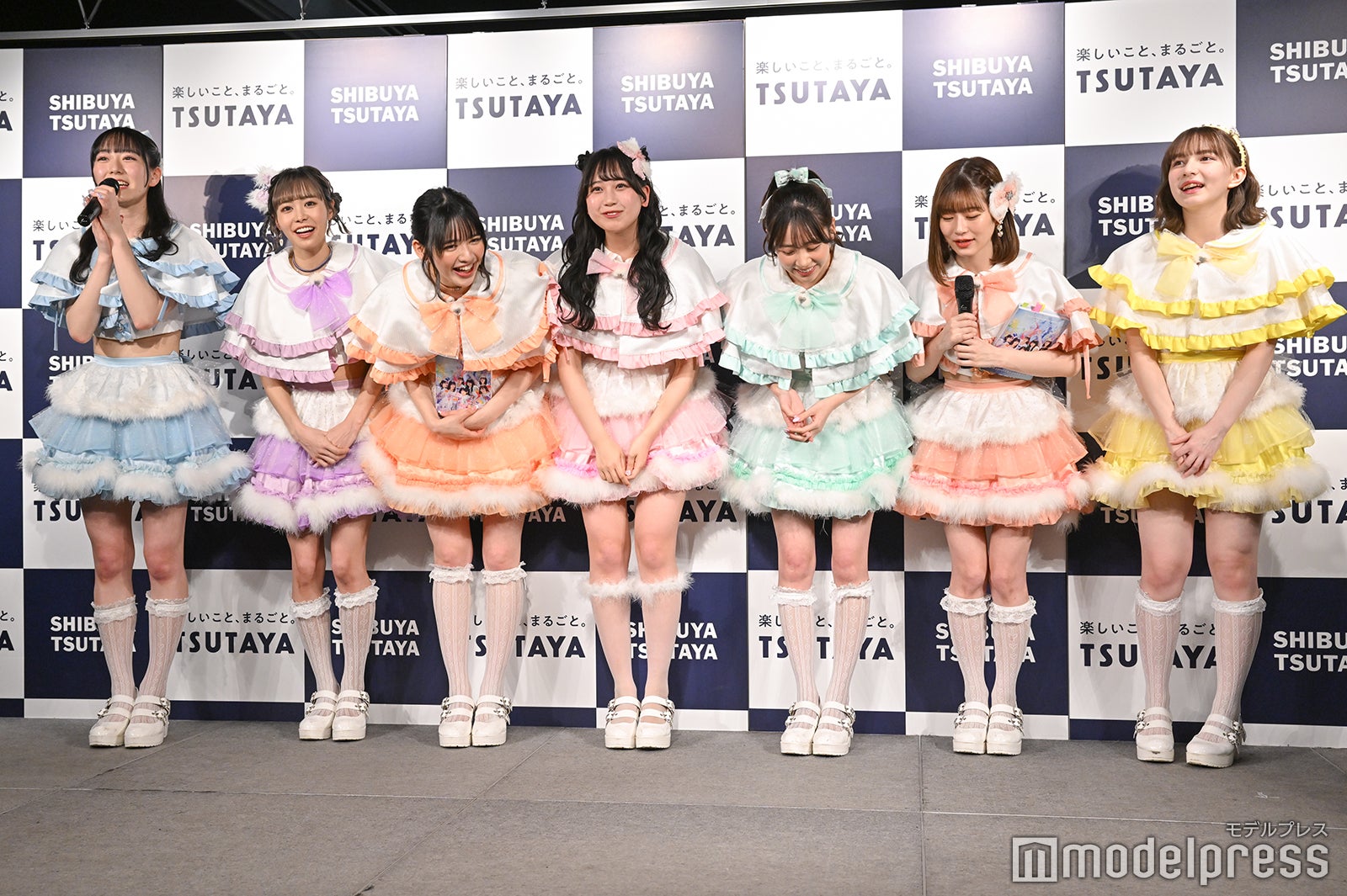 FRUITS ZIPPER／真中まな、仲川瑠夏、鎮西寿々歌、松本かれん、櫻井優衣、月足天音、早瀬ノエル（C）モデルプレス