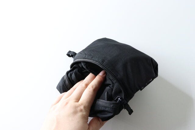 ソフトナイロン折りたたみ収納ボストンバッグ（BK）　収納時