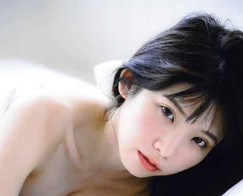 えなこの美バストに息を呑む 「GIRLS graph.002」ポスター画像公開