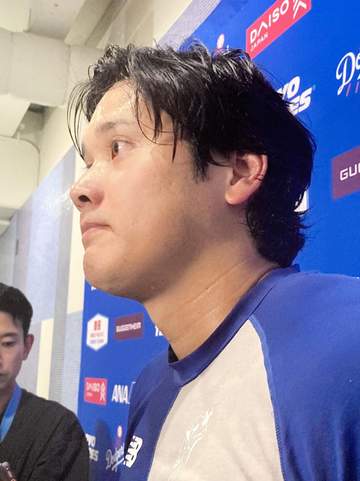 大谷翔平 左膝の投球への影響は「（回復を）待つのが一番」 10戦45打席ぶり23号など3安打3打点 投球再開には慎重 右上腕二頭筋も「100ではもちろんない」