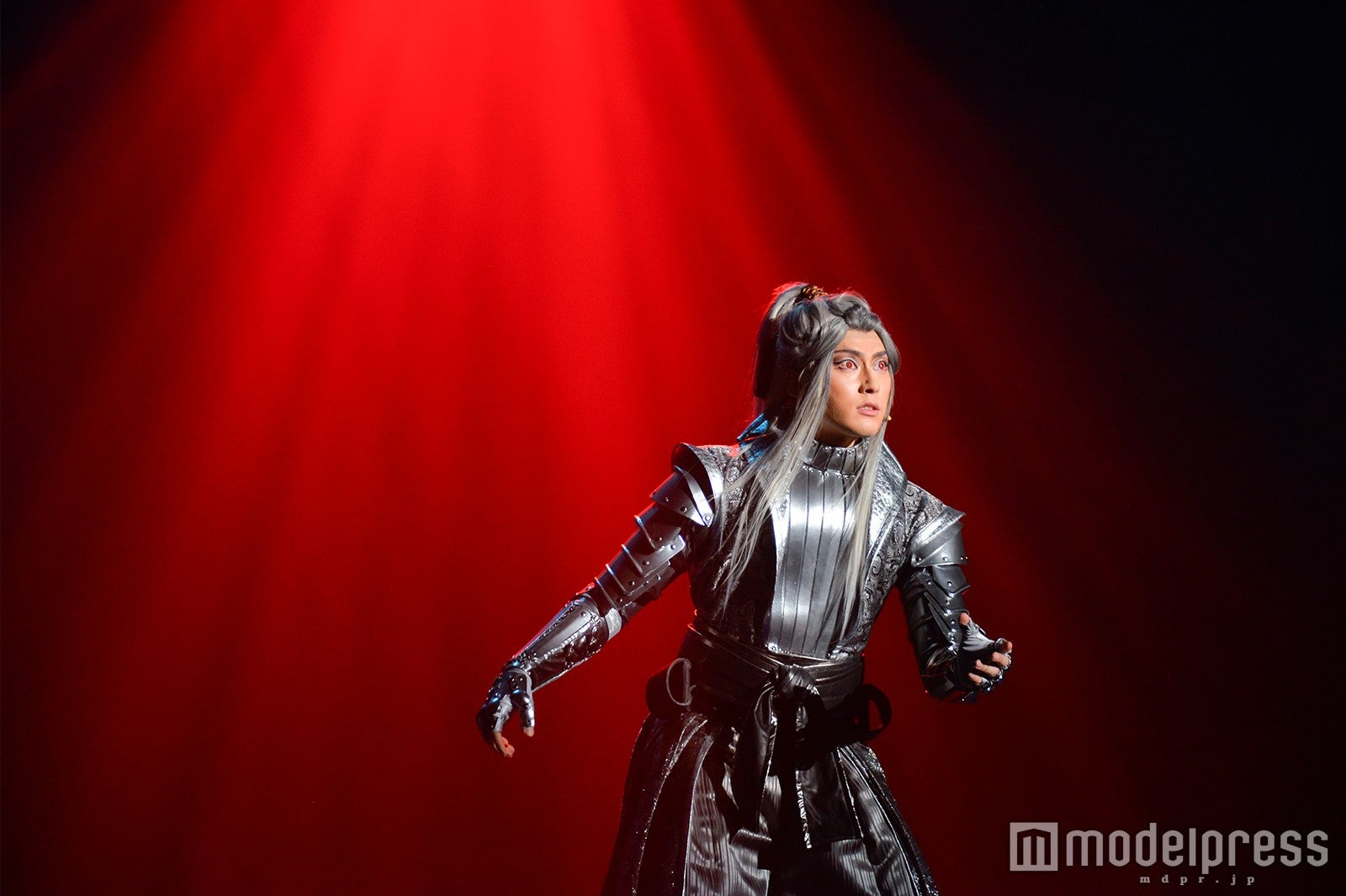 舞台「錆色のアーマ」ゲネプロより （C）モデルプレス