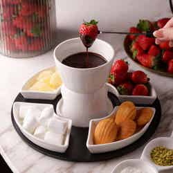 ※チョコレートフォンデュは追加料金。1,800円/11名、2,800円/12名 (1日限定10セットまで)(提供写真)