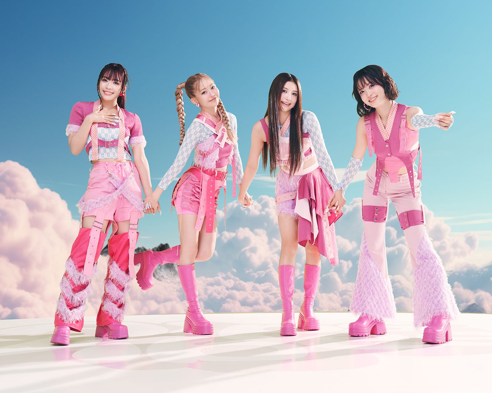 「アルプス一万尺」テーマの新曲に注目・＠onefive「出会って11年目の仲」息の合ったステージに意気込み【「STARRZ TOKYO 2025」インタビュー】