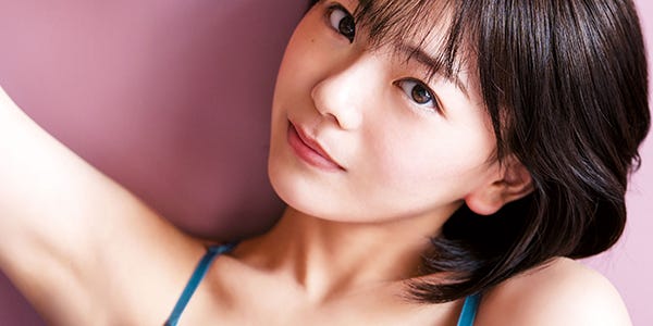 大熊杏優、スレンダー美ボディ開放 王道ショートカットグラビアに - モデルプレス