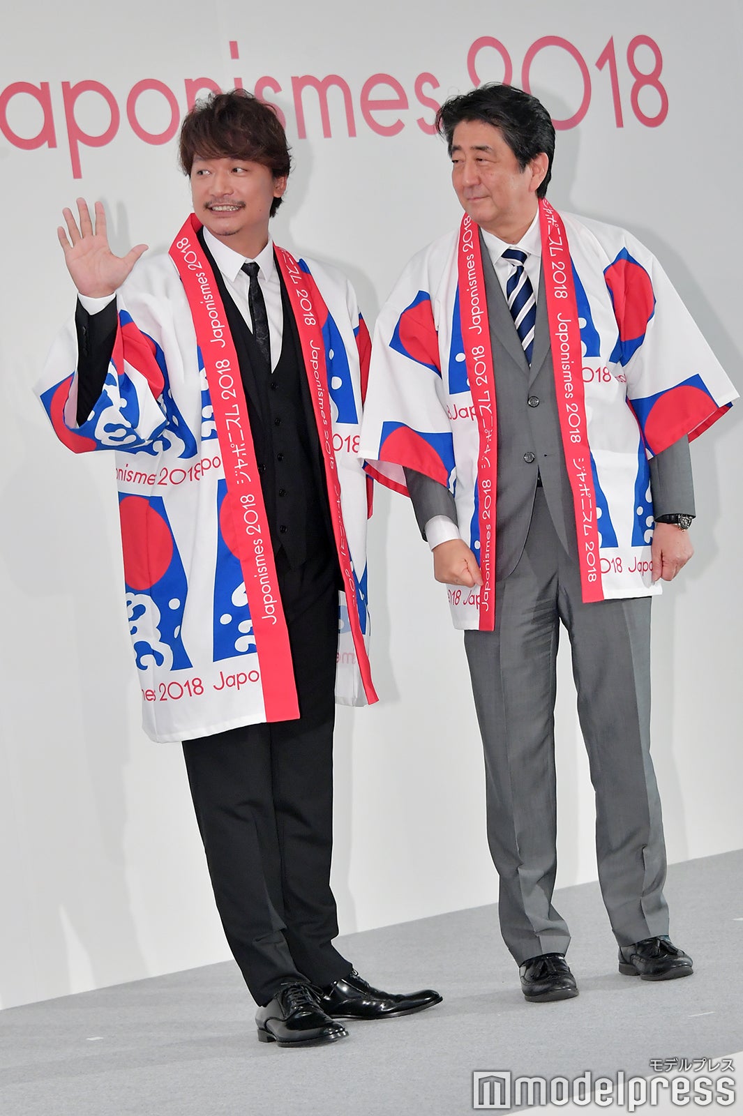 香取慎吾、安倍首相（C）モデルプレス