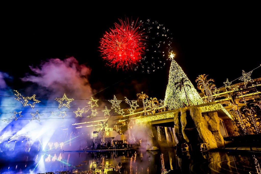 スターダストセレモニア／画像提供：株式会社カヌチャベイリゾート