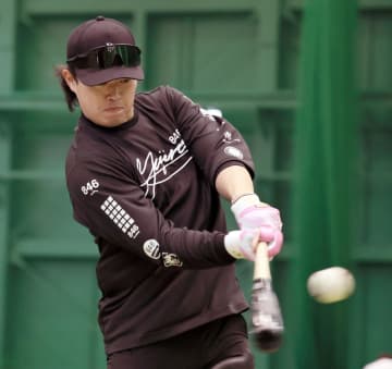 阪神・現役ドラフトで加入の浜田が自主トレ公開 キャンプは宜野座組スタート「もう最初からアピール」