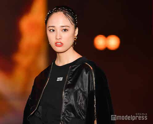 「あなたの番です」で話題の大友花恋、斬新透けブーツがSEXY<GirlsAward 2019 A/W>