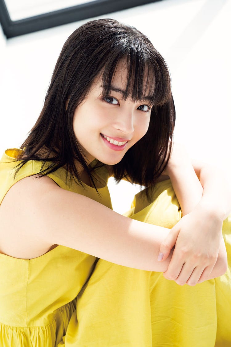 広瀬すず ノースリーブで美肌魅せ ちょっぴり大人 に モデルプレス 広瀬すず ノースリーブで美肌魅せ ちょっぴり大人 に モデルプレス
