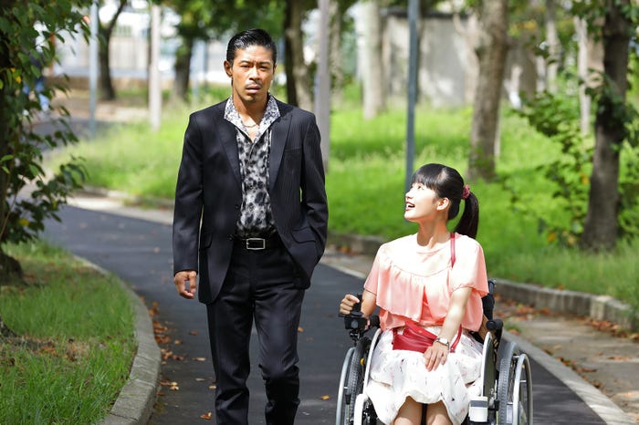 松本利夫、井頭愛海 (画像提供:関西テレビ)