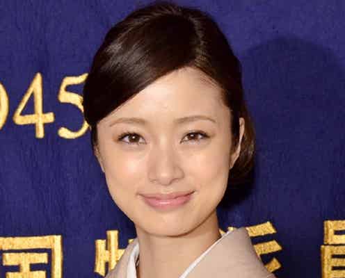 上戸彩、子作りの質問に「頭がいっぱい」