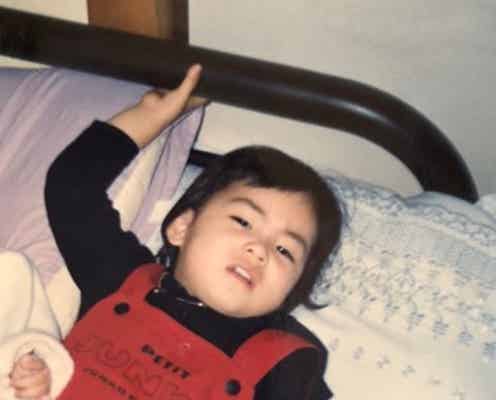 ラブリ、不機嫌な幼少期ショット公開 弟・白濱亜嵐に「似ててびっくり」の声も