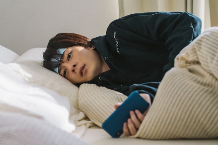 犬飼貴丈(C)セモトちか/MIXER/集英社(C)「サレタガワのブルー」製作委員会・MBS