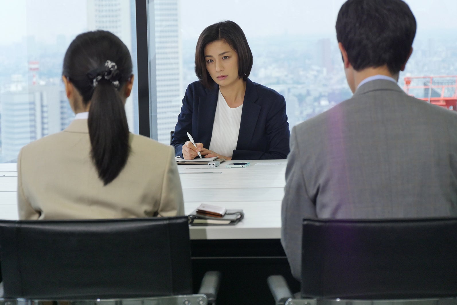 「微笑む人」場面写真（C）テレビ朝日