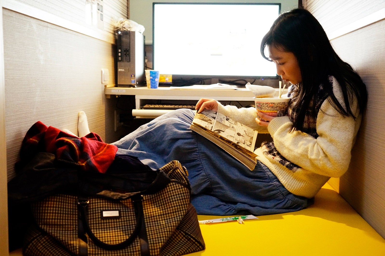 岡本夏美／映画「女流闘牌伝aki-アキ-」より（C）2017花崎圭司・大崎充／竹書房／「aki」製作委員会