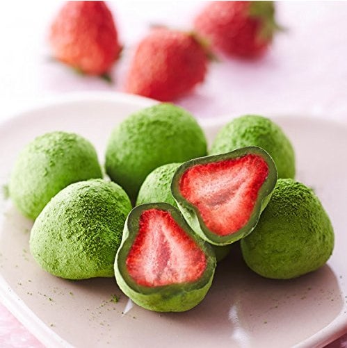 伊藤久右衛門 宇治抹茶 トリュフ チョコレート ストロベリーチョコ お茶苺さん／価格：1296円（税込）