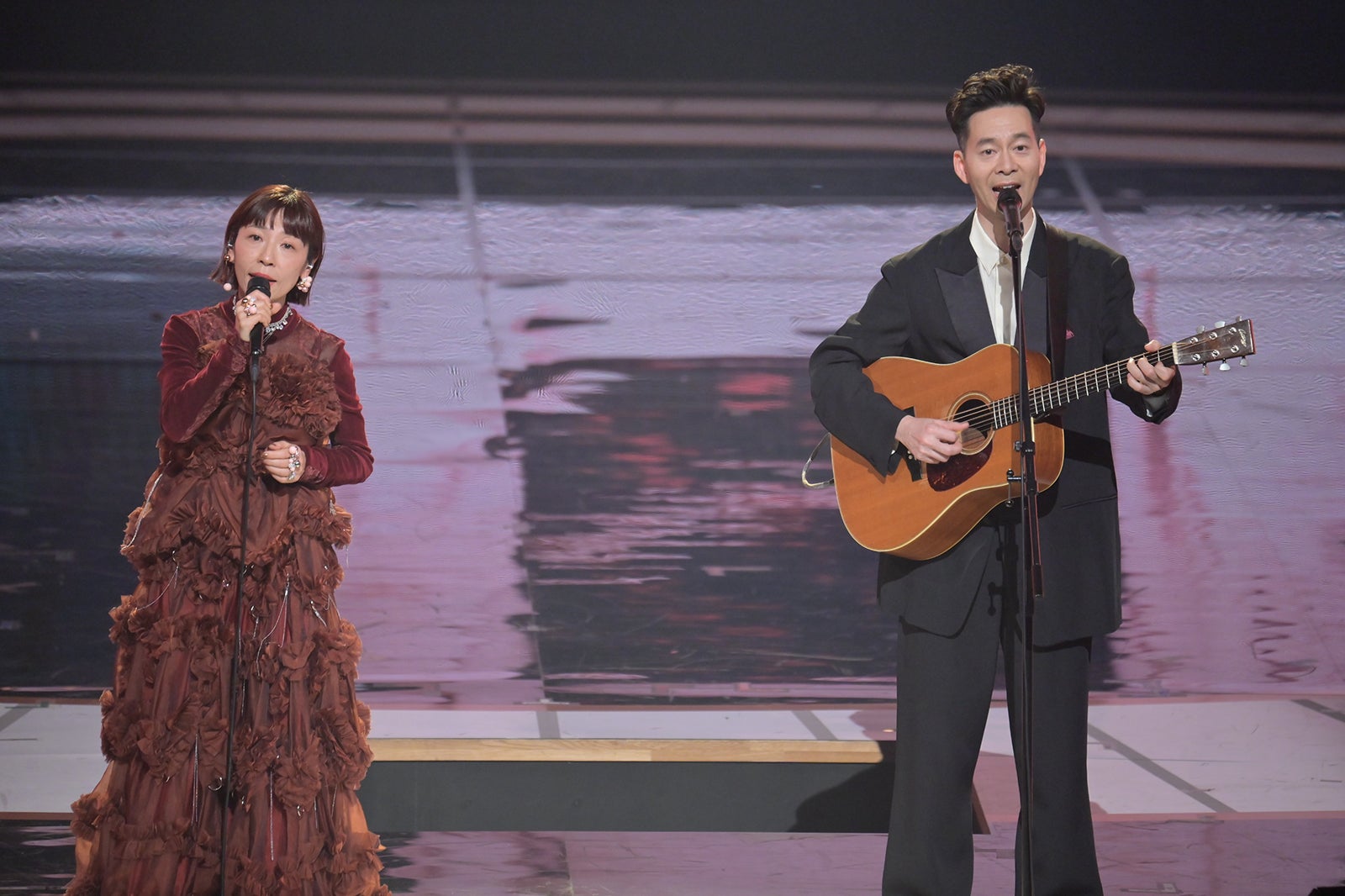 「第76回NHK紅白歌合戦」ハンバート ハンバート（C）NHK