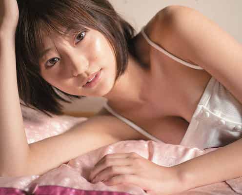武田玲奈、胸元全開の美デコルテが眩しい