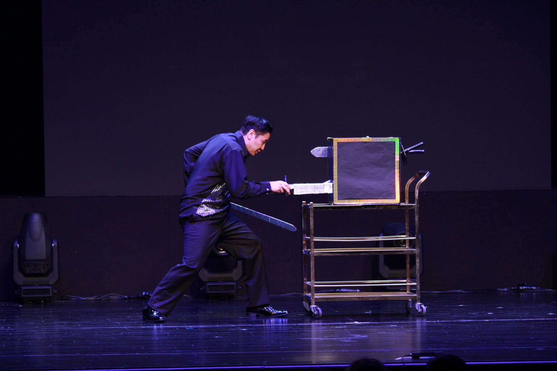 チョコレートプラネット「上海コメディーフェスティバル2023」より（提供写真）