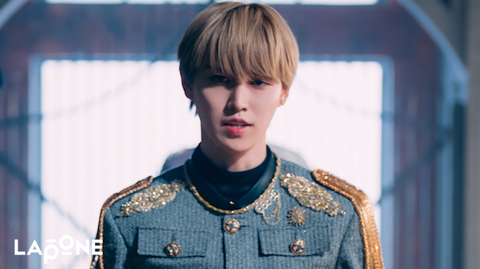 JO1、セクシーに涙拭う「MIDNIGHT SUN」収録曲「Phobia」PV公開