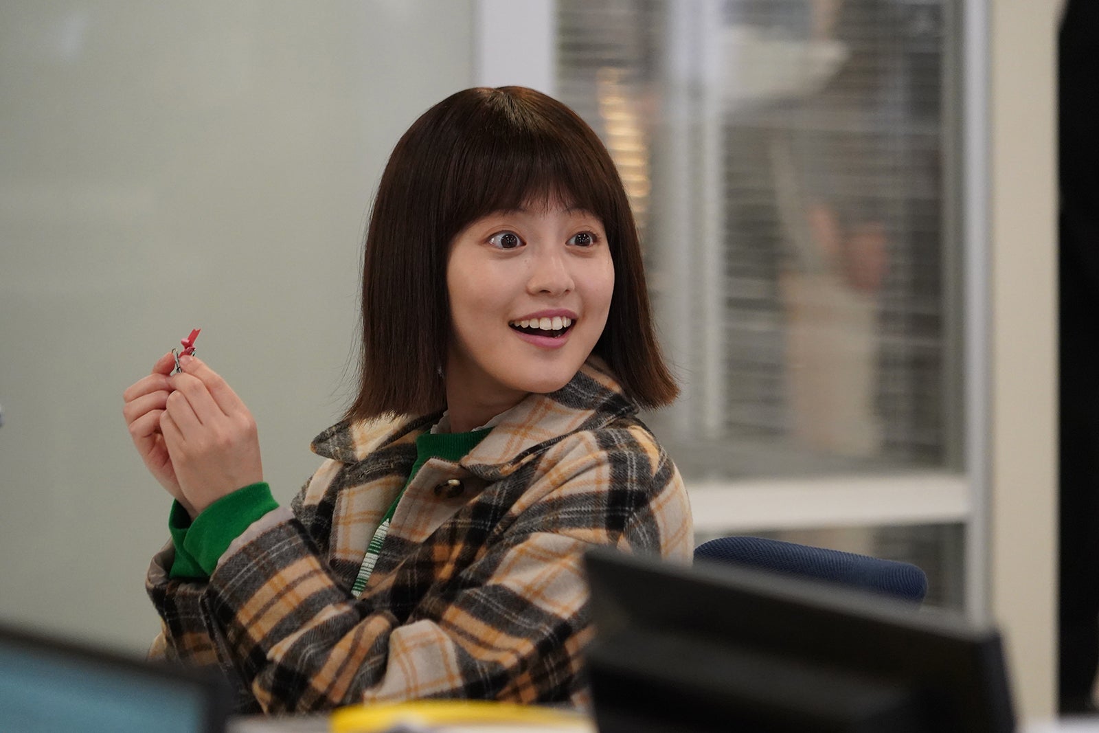 今田美桜／「悪女（わる）～働くのがカッコ悪いなんて誰が言った？～」第5話より（C）日本テレビ