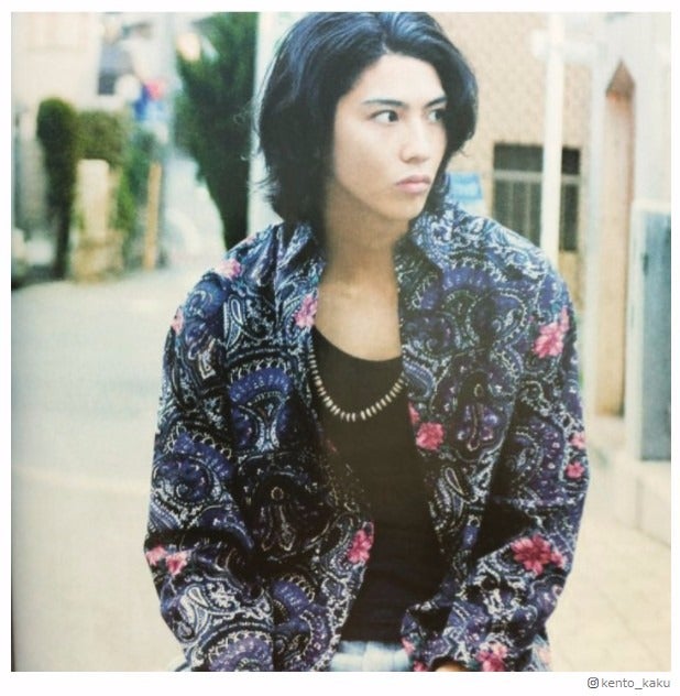 賀来賢人、ロン毛時代公開で「カッコよすぎ」「懐かしい」絶賛相次ぐ