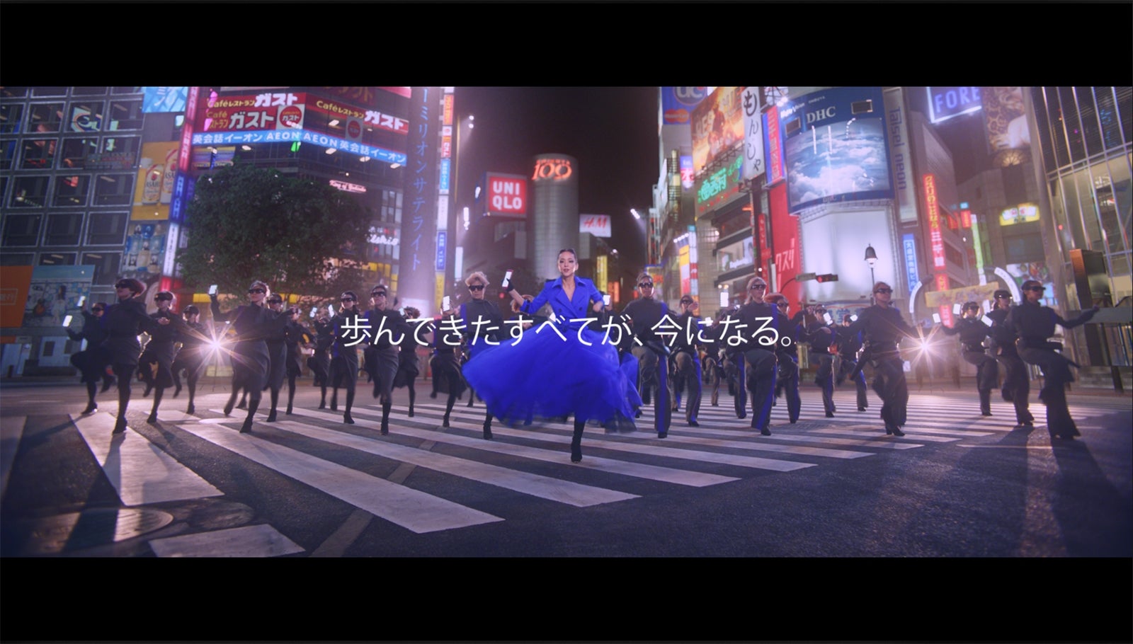安室奈美恵 小室哲哉と再会の握手 16年ぶりコラボ曲 How Do You Feel Now で 渋谷ジャック モデルプレス 安室奈美恵 小室哲哉と再会の握手 16年ぶりコラボ曲 How Do You Feel Now で 渋谷ジャック モデルプレス
