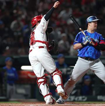 広島・持丸が今季15試合目でチーム初の盗塁阻止 神里をピンポイント送球で刺す「なんとか自分がっていう思いは強かった」