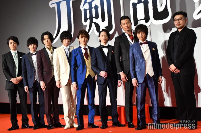 (左から)廣瀬智紀、定本楓馬、和田雅成、荒牧慶彦、鈴木拡樹、北村諒、岩永洋昭、椎名鯛造、耶雲哉治監督 (C)モデルプレス