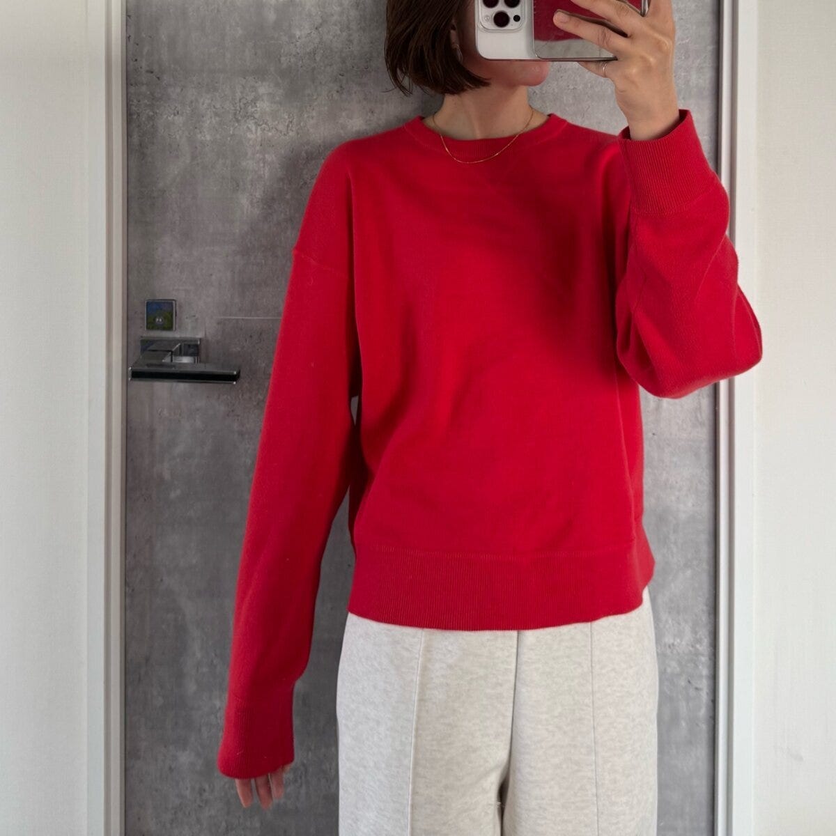 ユニクロスムースコットンクルーネックセーター　Lサイズ着用感