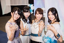 Not yet（左より：横山由依、指原莉乃、大島優子、北原里英）