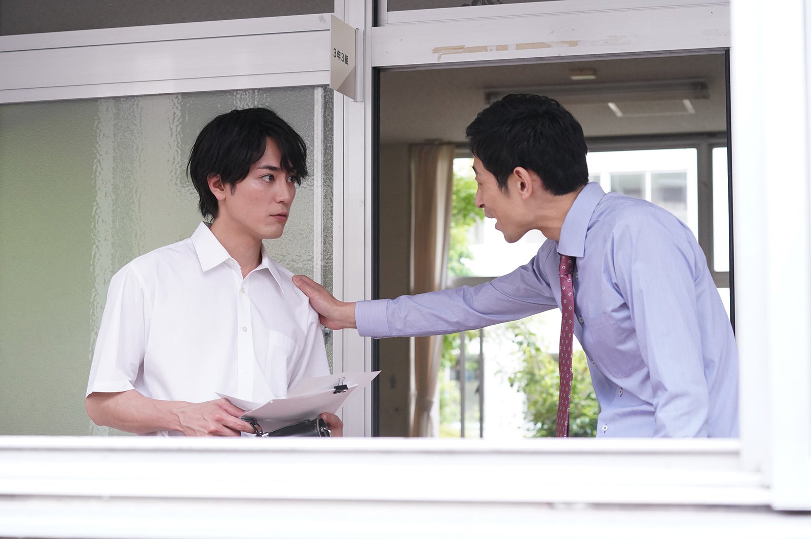 （左）間宮祥太朗／「ナンバMG5」第8話より（C）フジテレビ