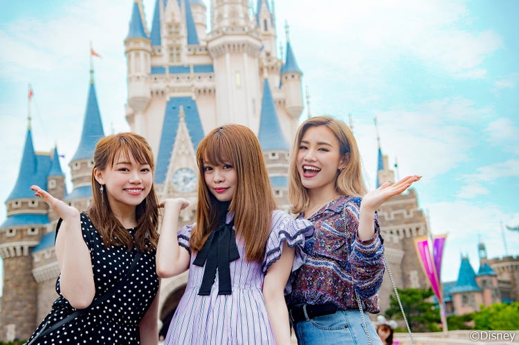 東京ディズニーリゾート R のパレード アトラクションをスマホひとつで楽しむ方法とは モデルプレス 東京ディズニーリゾート R のパレード アトラクションをスマホひとつで楽しむ方法とは モデルプレス