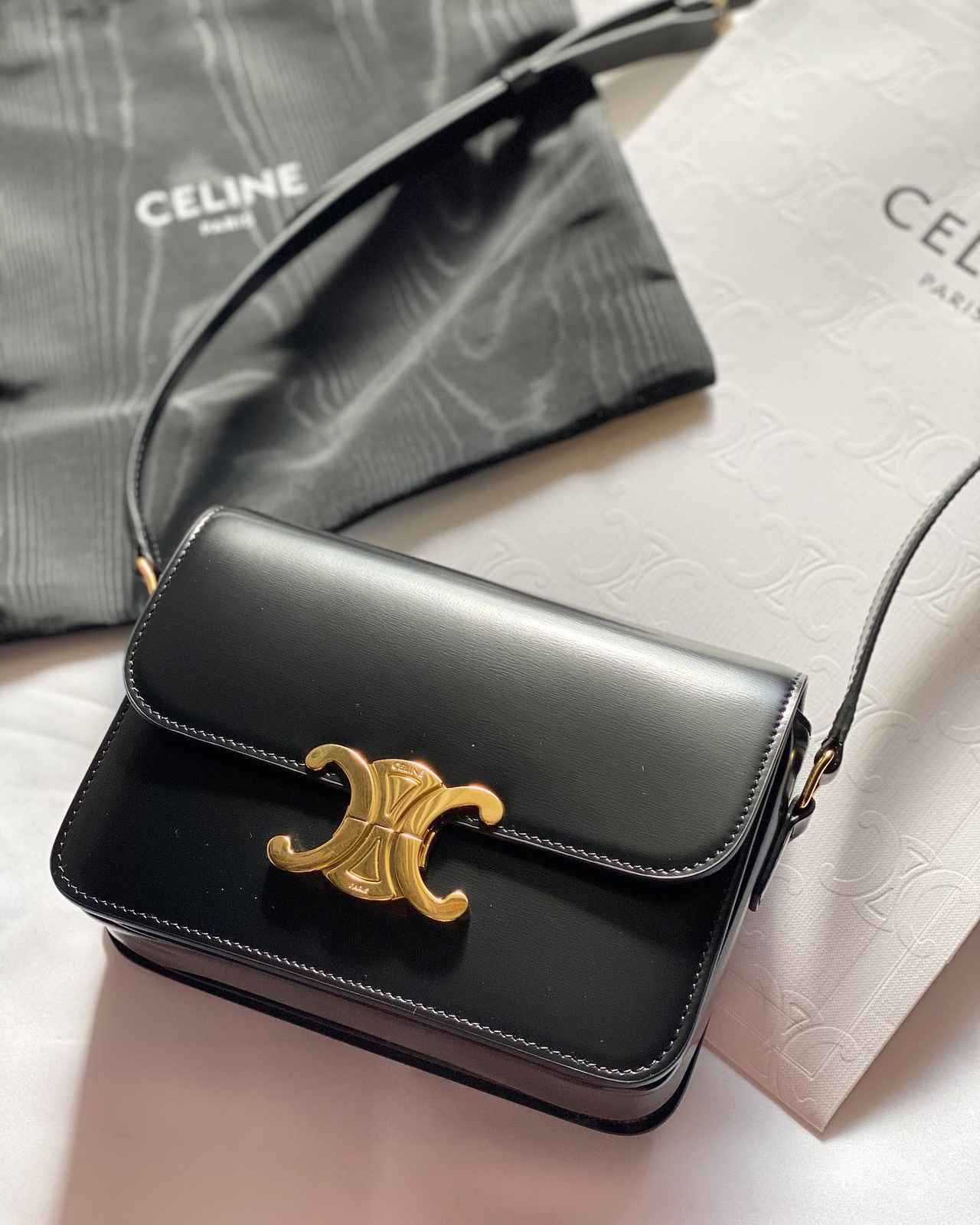 CELINE セリーヌ トリオンフ バッグ - ショルダーバッグ