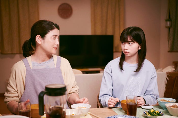 石田ひかり、桜田ひより「あの子の子ども」第6話より(C)カンテレ