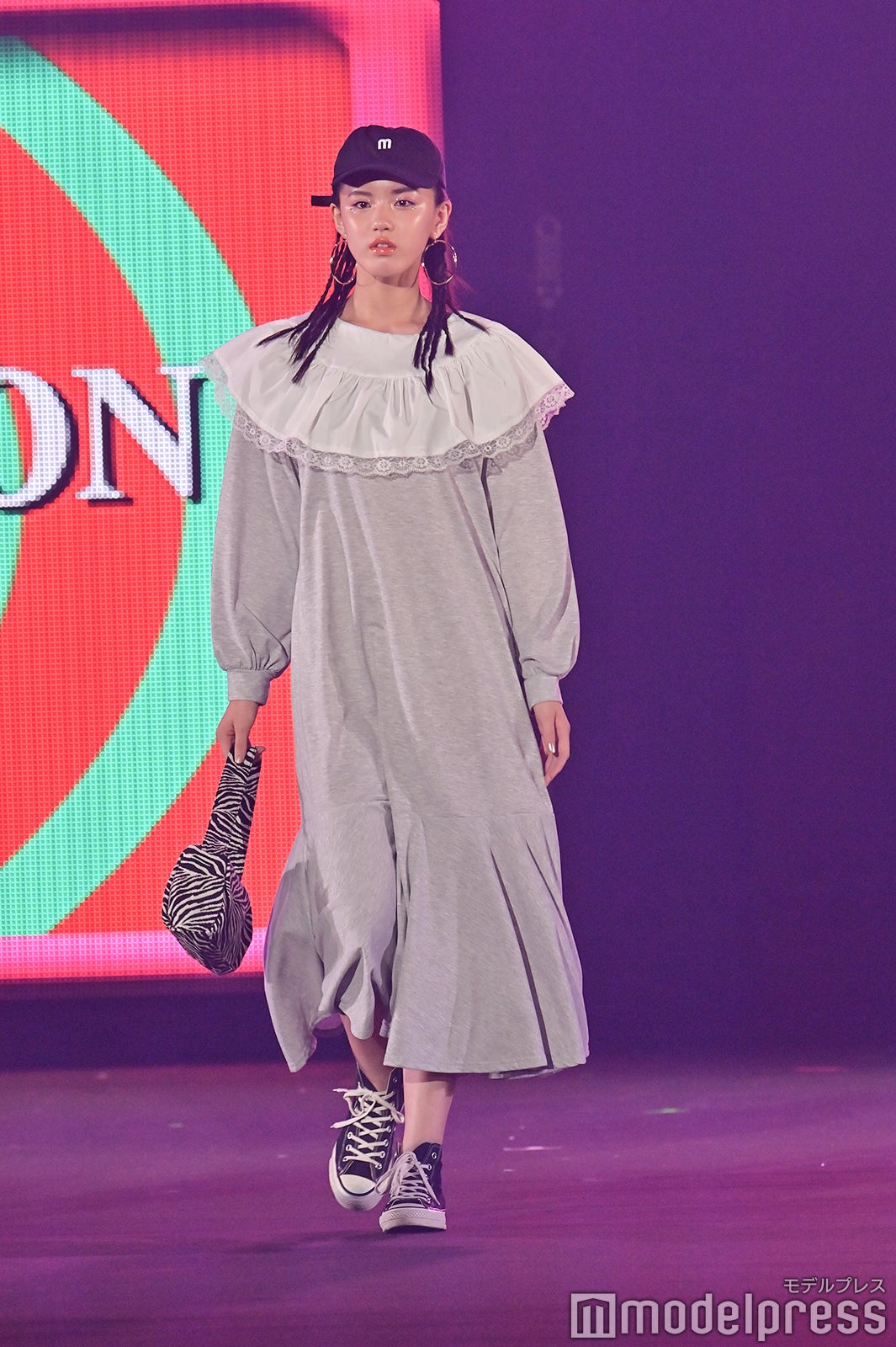 （C）モデルプレス